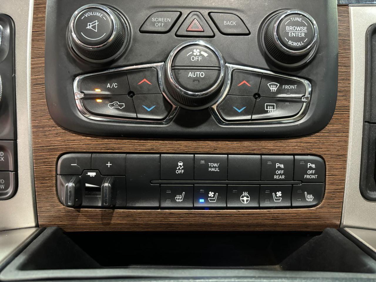 2017 Ram 1500 Laramie Crew Cab 4x4 6&apos;4 Box Franklin OH