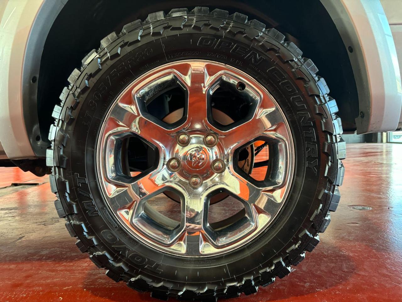 2017 Ram 1500 Laramie Crew Cab 4x4 6&apos;4 Box Franklin OH