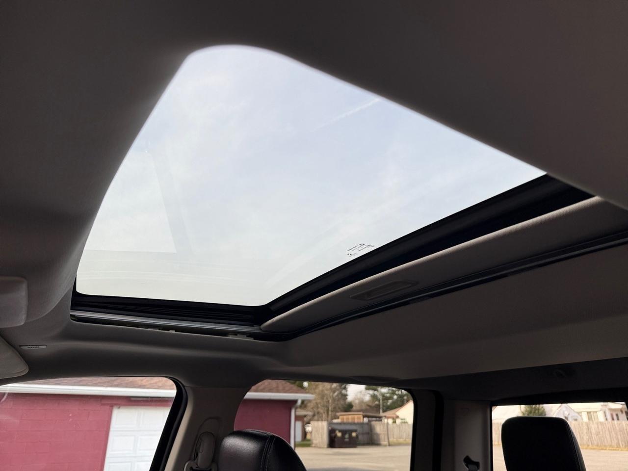 2017 Ram 1500 Laramie, HEATED AND VENTILATED SEATS, HEATED STEERING WHEEL, SUNROOF, HEATED REAR SEATS, ALPINE SPEAKERS, POWER SLIDING REAR WINDOW, NAVIGATION, REMOTE START, ONLY 1 OWNER, CLEAN CARFAX! Norfolk VA