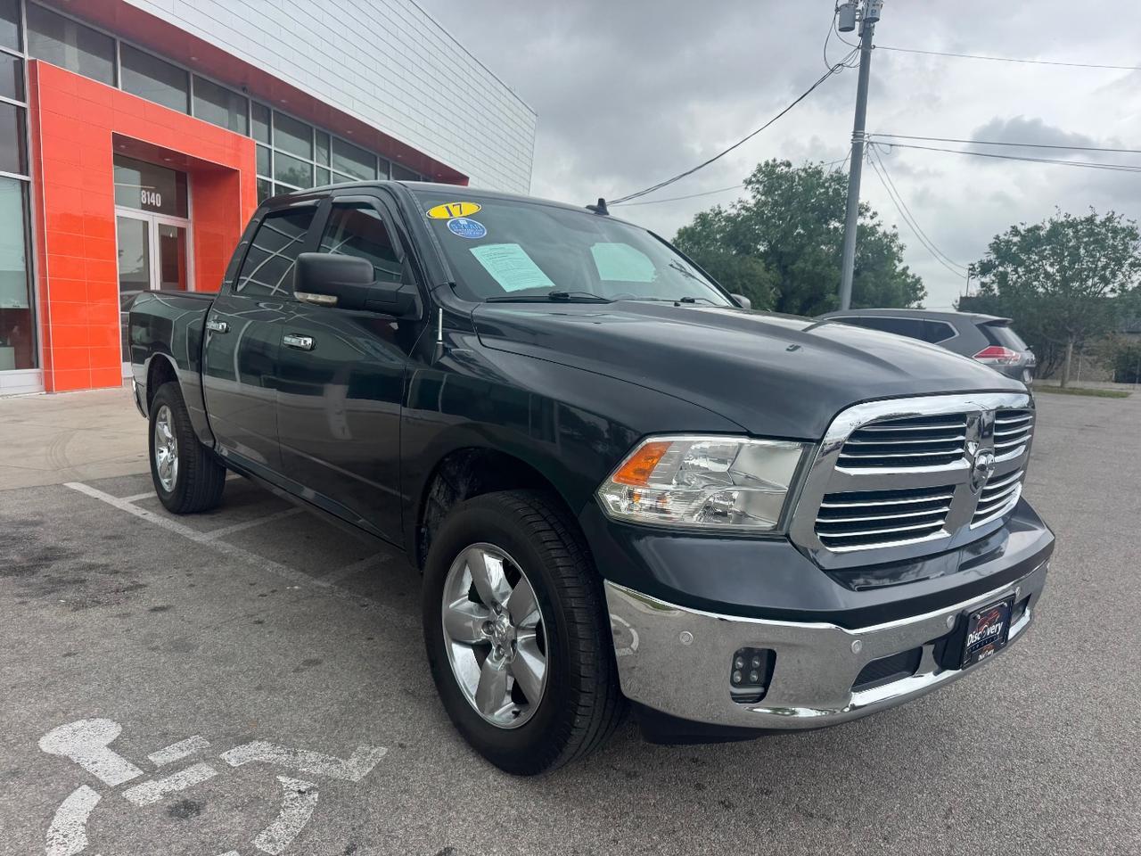 2017 Ram 1500 Lone Star Crew Cab 4x2 5'7 Box