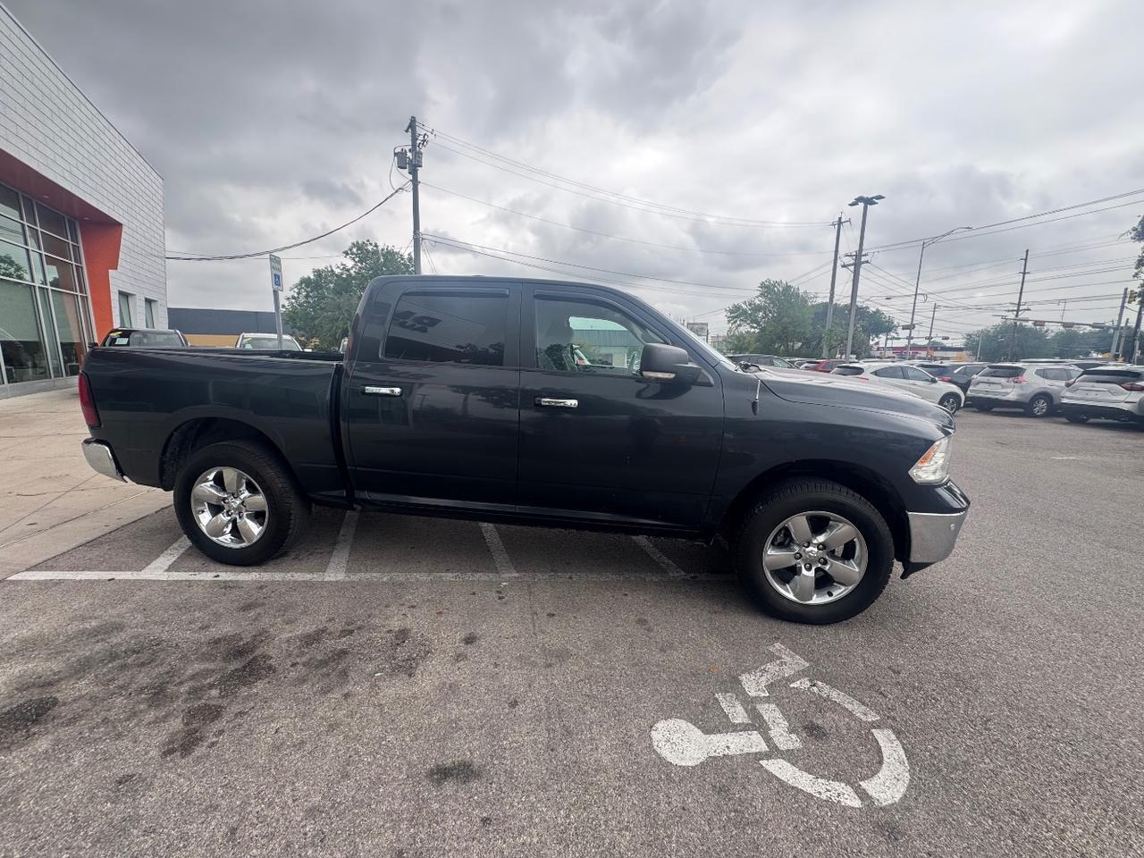 2017 Ram 1500 Lone Star Crew Cab 4x2 5'7 Box Austin TX
