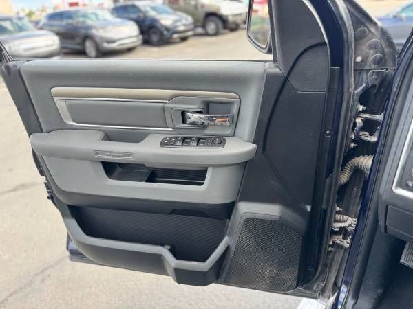 2017 Ram 1500 Lone Star Silver Crew Cab 4x2 5&apos;7 Box Mesa AZ