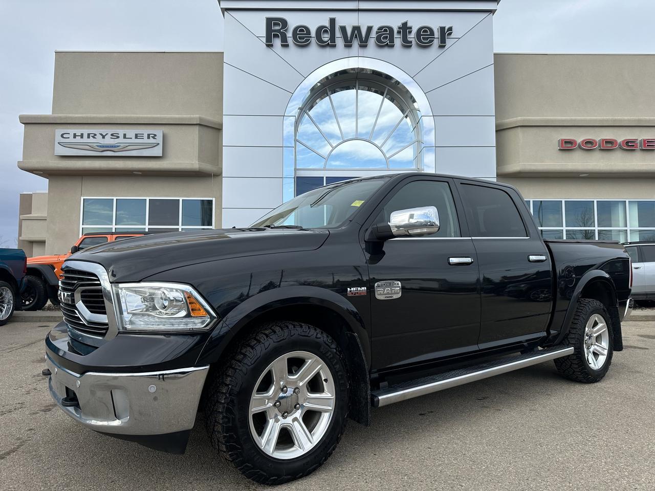 2017 Ram 1500 Longhorn Crew Cab 4x4 | V8 | NAV | Sunroof | Leather | Heated Vented Seats | Remote Start