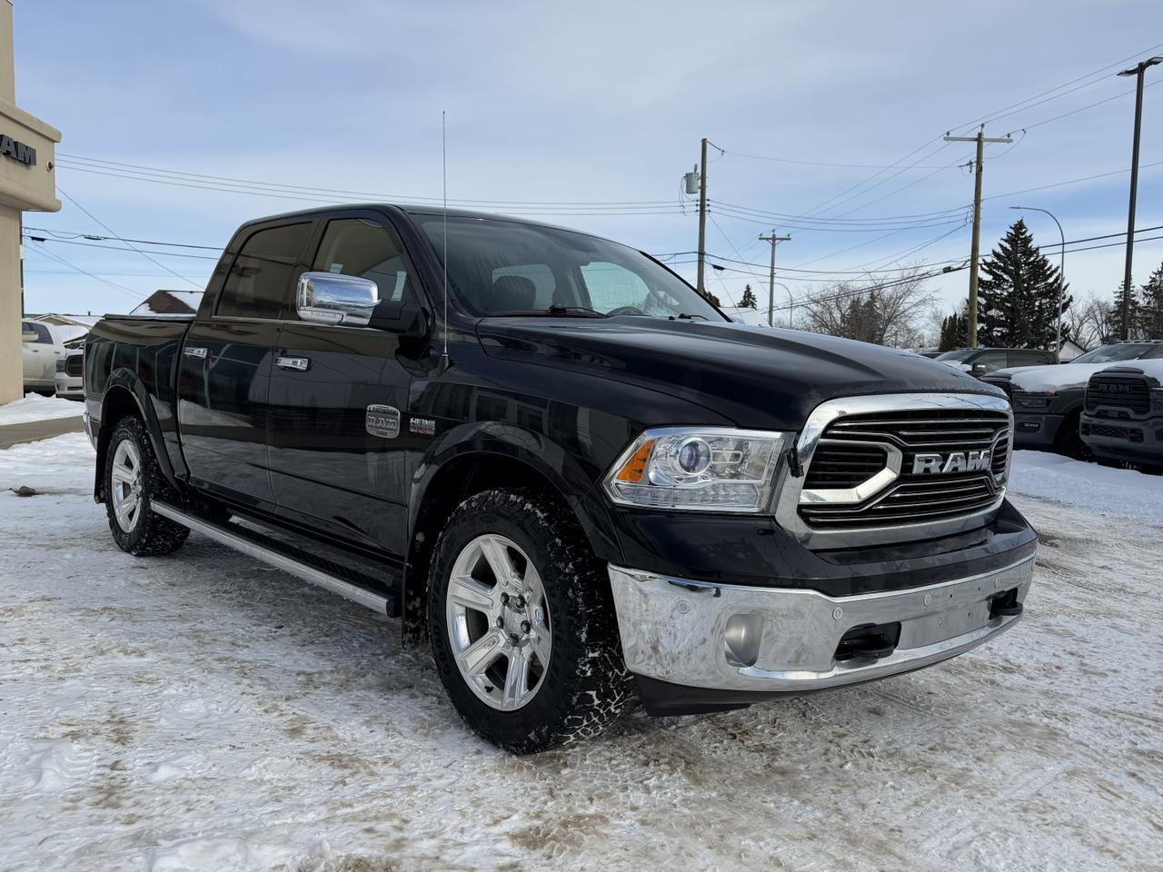 2017 Ram 1500 Longhorn Crew Cab 4x4 | V8 | NAV | Sunroof | Leather | Heated Vented Seats | Remote Start Redwater AB