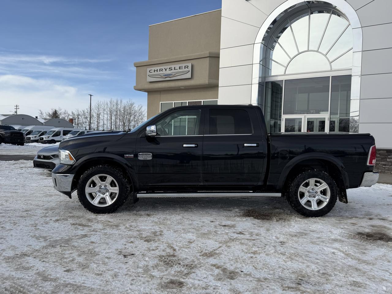 2017 Ram 1500 Longhorn Crew Cab 4x4 | V8 | NAV | Sunroof | Leather | Heated Vented Seats | Remote Start Redwater AB