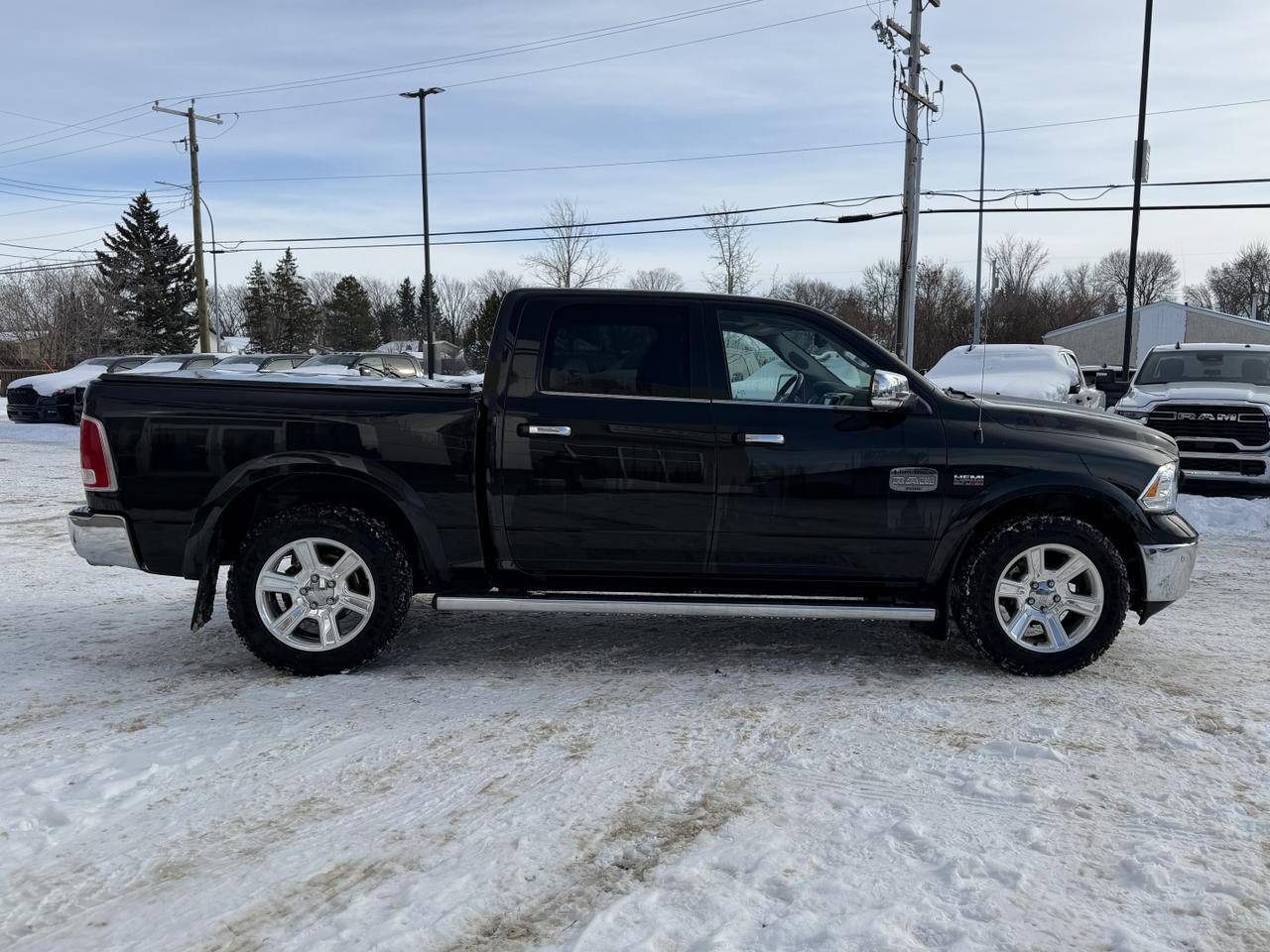 2017 Ram 1500 Longhorn Crew Cab 4x4 | V8 | NAV | Sunroof | Leather | Heated Vented Seats | Remote Start Redwater AB