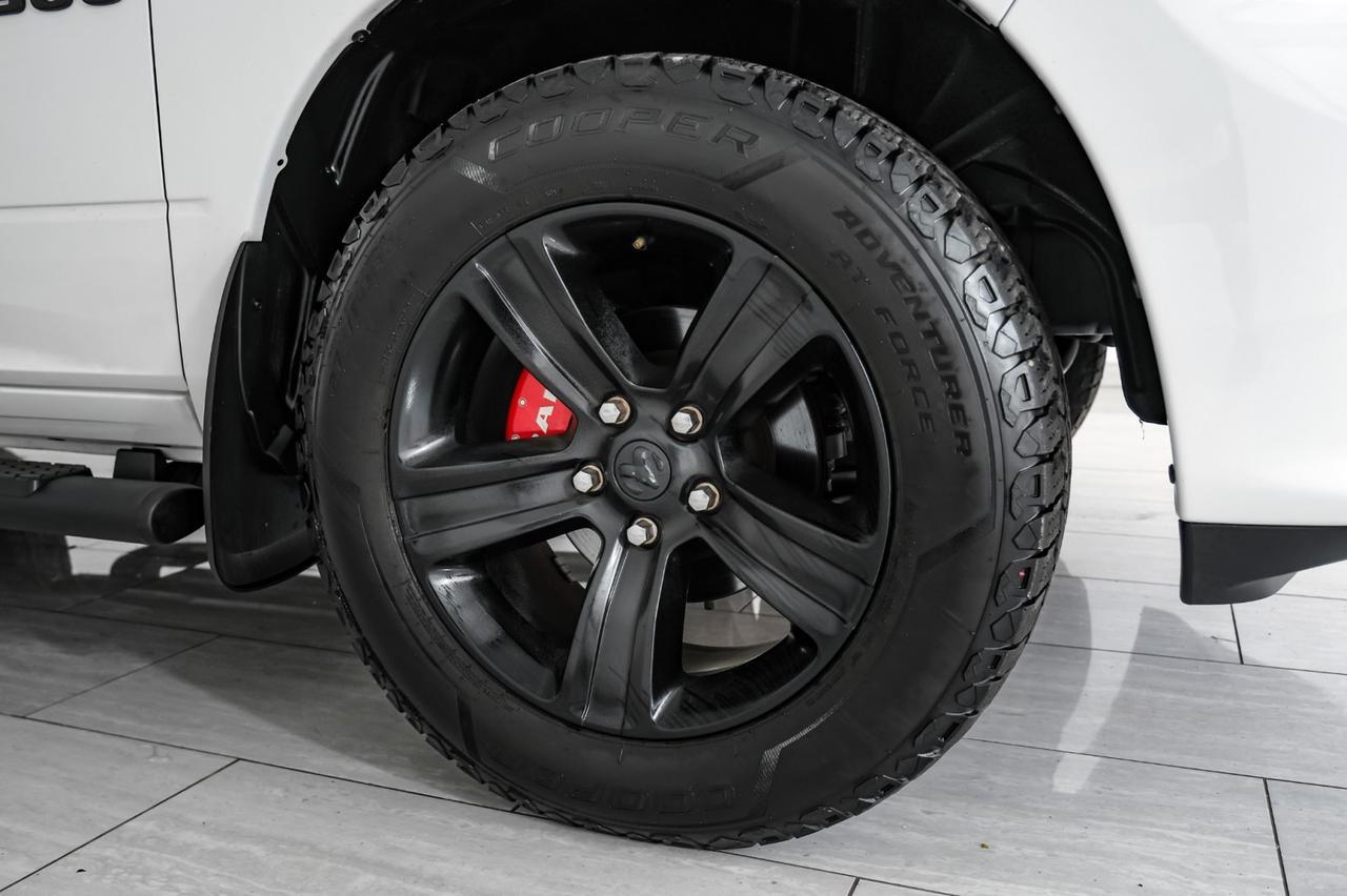 2017 Ram 1500 NIGHT EDITION CREW CAB 4WD 5.7L HEMI AUTOMATIC REAR CAMERA KEYLESS START TOW HITCH RUNNING BOARDS Carrollton TX