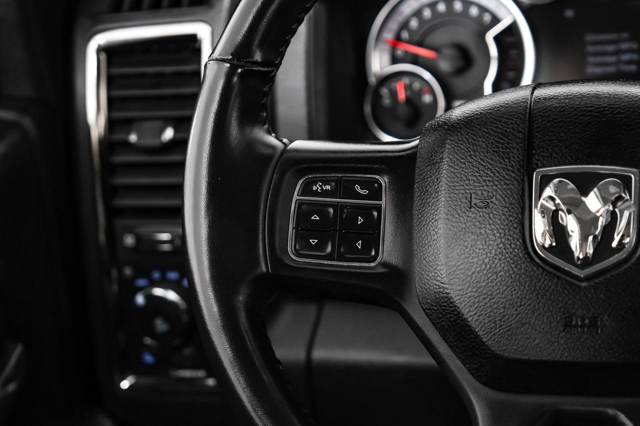 2017 Ram 1500 NIGHT EDITION CREW CAB 4WD 5.7L HEMI AUTOMATIC REAR CAMERA KEYLESS START TOW HITCH RUNNING BOARDS Carrollton TX