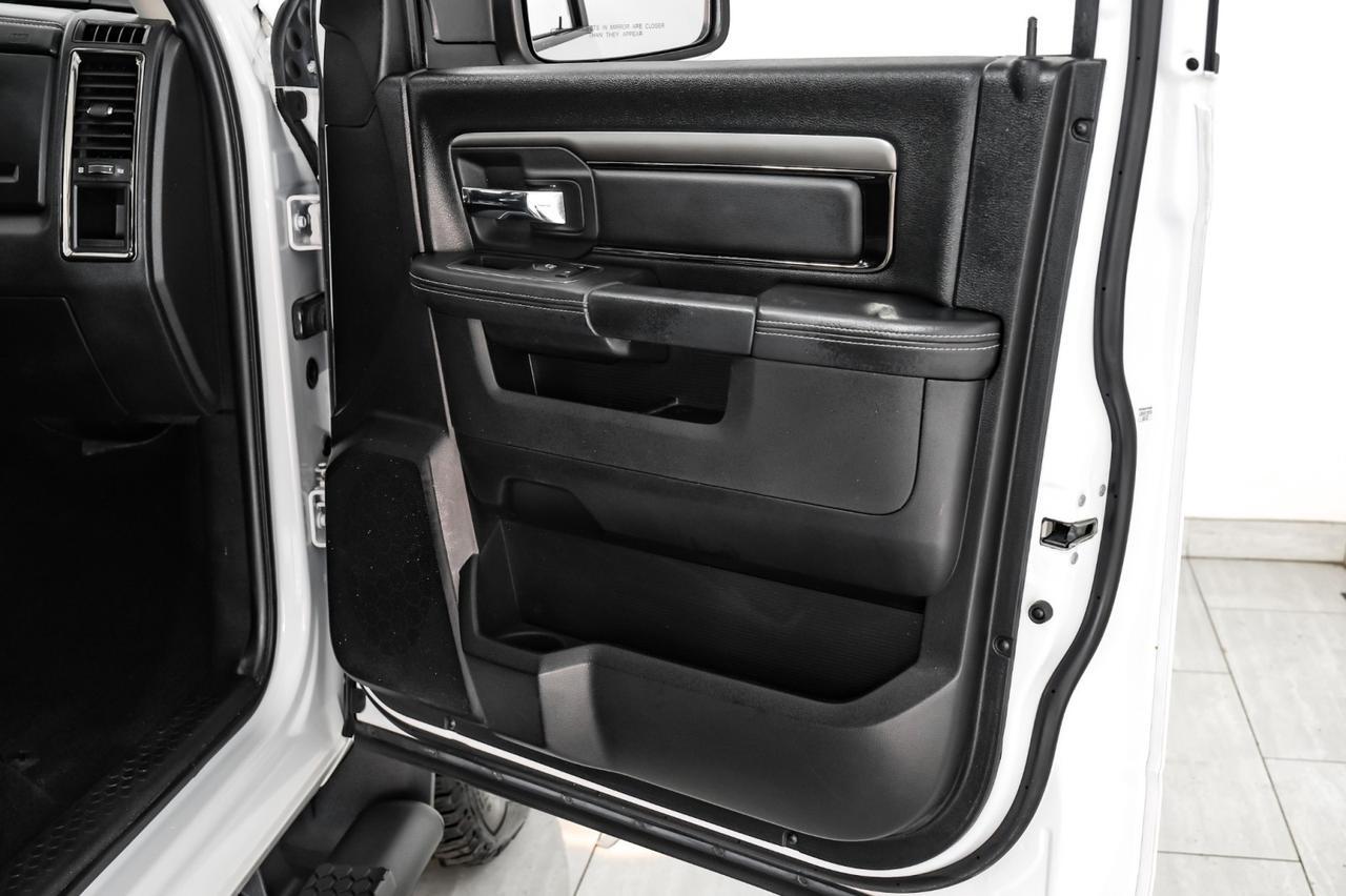 2017 Ram 1500 NIGHT EDITION CREW CAB 4WD 5.7L HEMI AUTOMATIC REAR CAMERA KEYLESS START TOW HITCH RUNNING BOARDS Carrollton TX