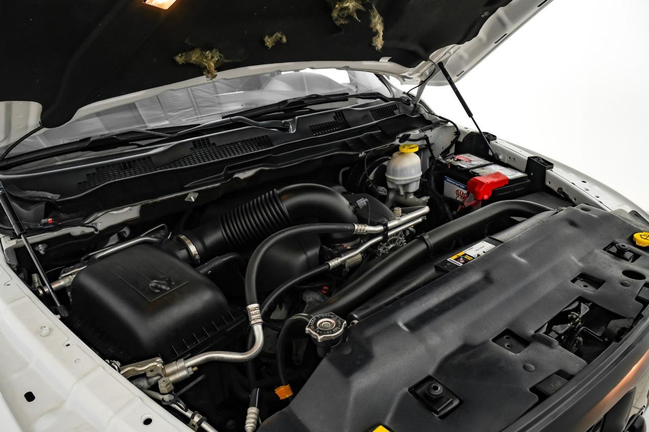 2017 Ram 1500 NIGHT EDITION CREW CAB 4WD 5.7L HEMI AUTOMATIC REAR CAMERA KEYLESS START TOW HITCH RUNNING BOARDS Carrollton TX