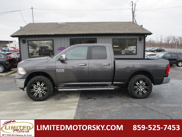 2017 Ram 1500 SLT Quad Cab 4x4 6'4 Box