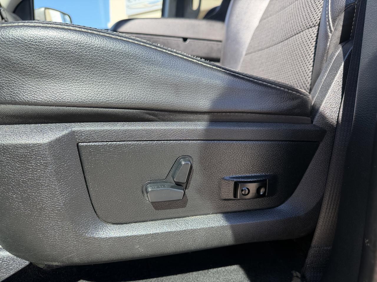 2017 Ram 1500 Sport | HEMI V8 | Brilliant Black | NAV | Heated Seats Steering Wheel | 20IN Polished Wheels Redwater AB