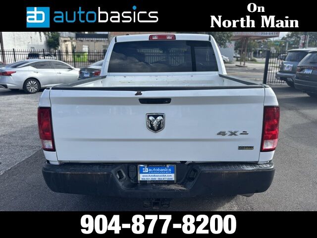 2017 Ram 1500 Tradesman photo 3