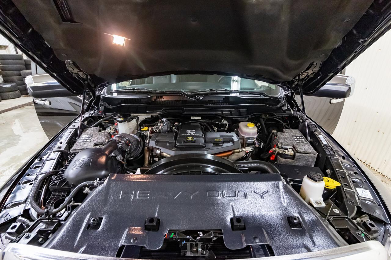 2017 Ram 2500 4x4 Crew Cab Laramie Diesel Leather Nav BCam Red Deer AB