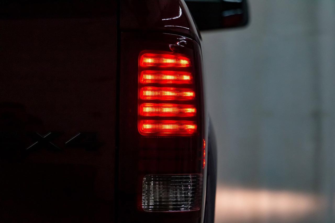 2017 Ram 2500 4x4 Crew Cab Laramie Level Kit Leather Roof Nav Red Deer AB