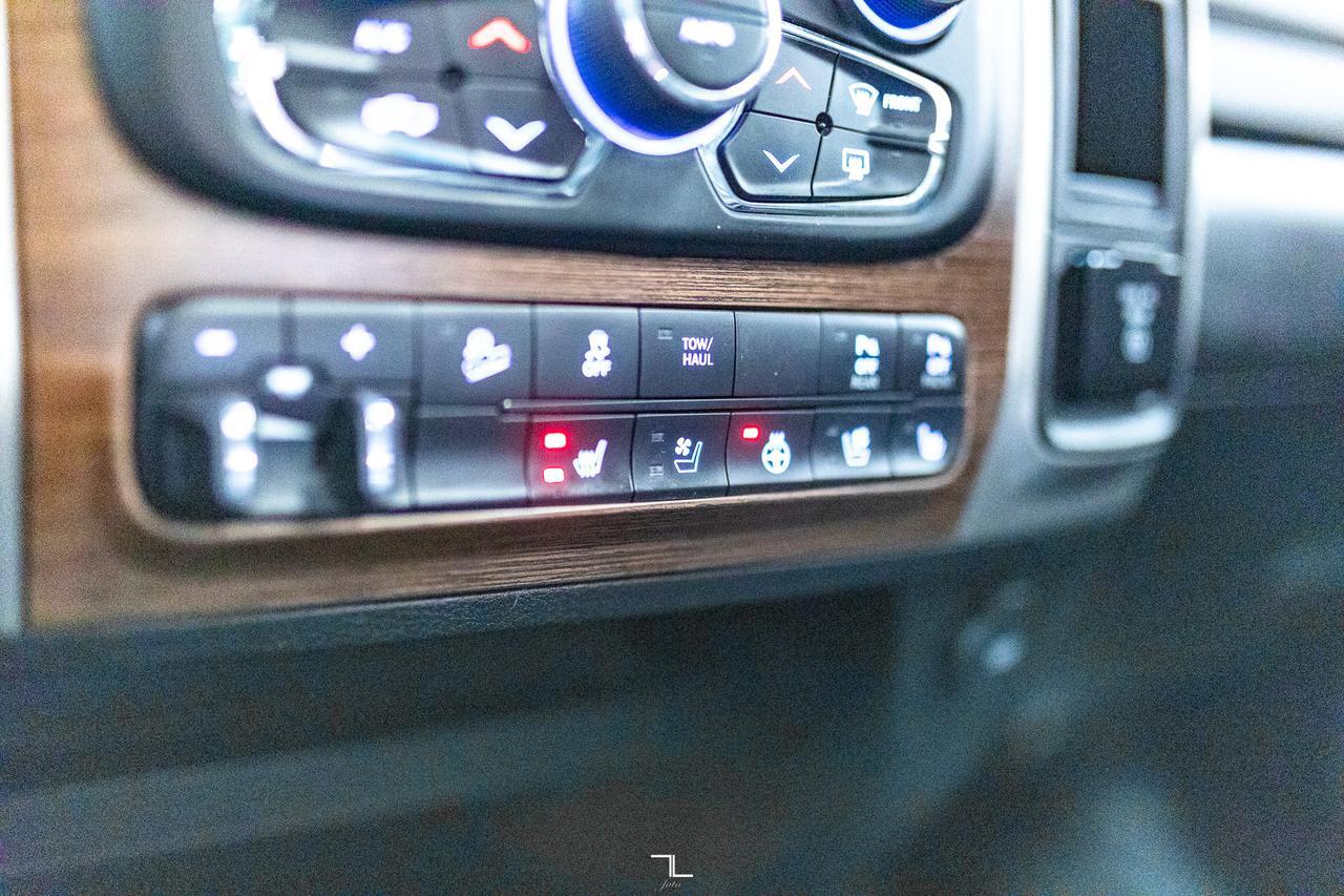 2017 Ram 2500 4x4 Crew Cab Laramie Power Wagon Leather Roof BCam Red Deer AB