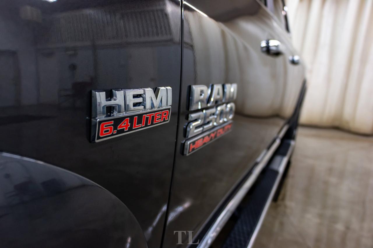 2017 Ram 2500 4x4 Crew Cab Limited Longbox HEMI Leather Nav BCam Red Deer AB