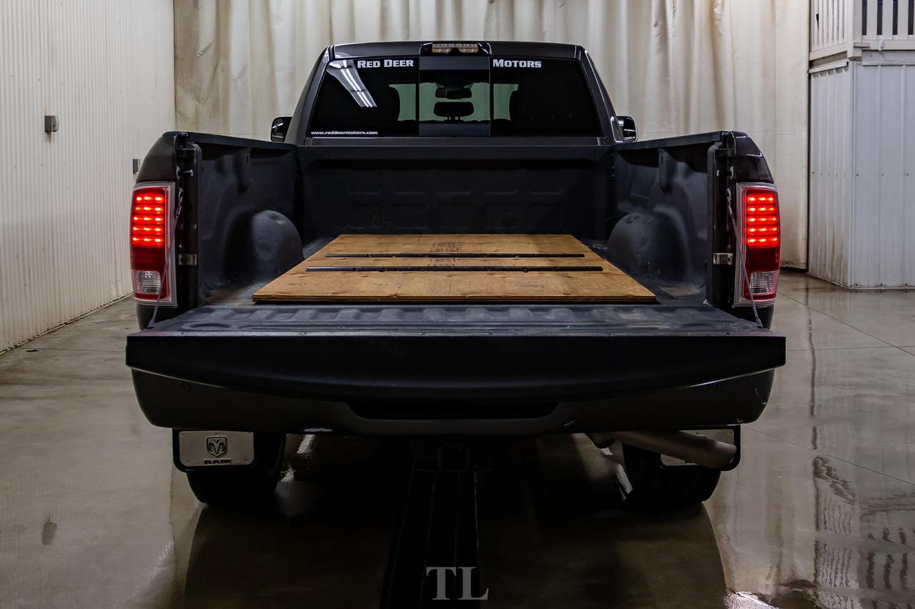 2017 Ram 2500 4x4 Crew Cab Limited Longbox HEMI Leather Nav BCam Red Deer AB