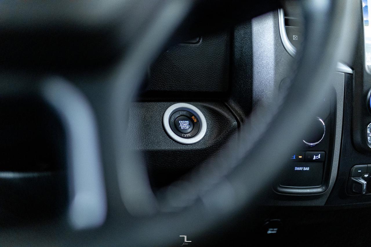 2017 Ram 2500 4x4 Crew Cab Power Wagon HEMI Leather Roof Nav Red Deer AB