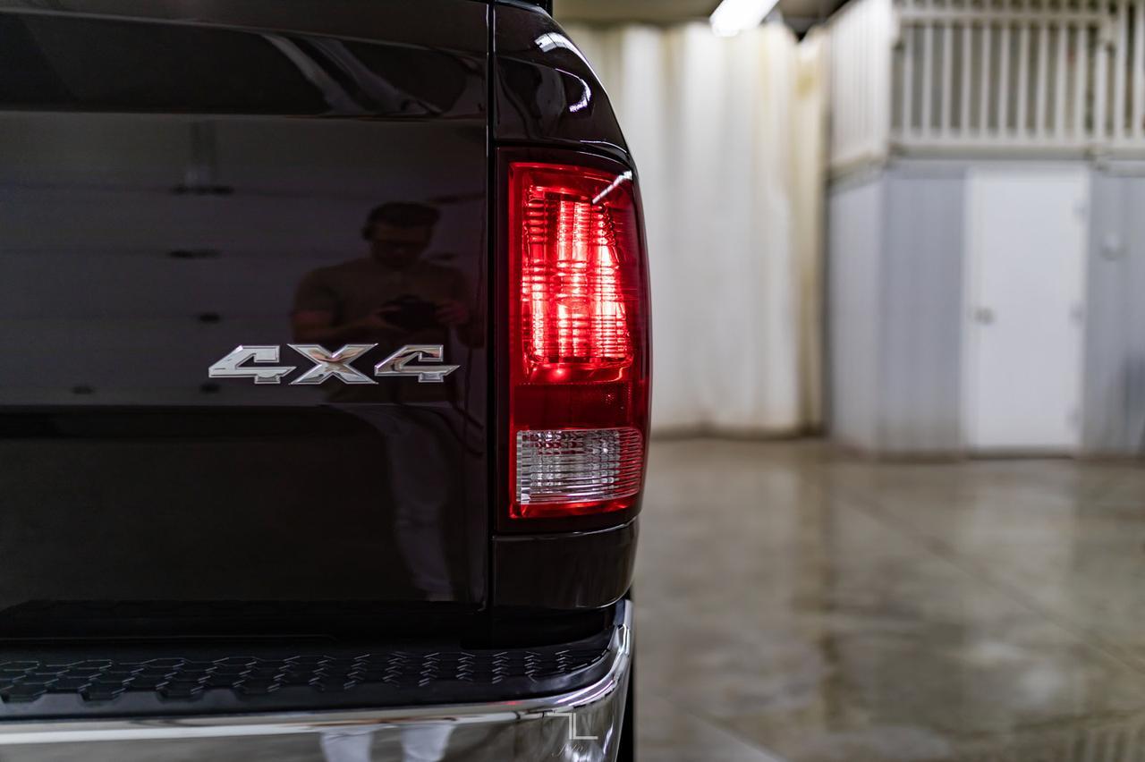 2017 Ram 2500 4x4 Crew Cab SLT Diesel Roof BCam Red Deer AB