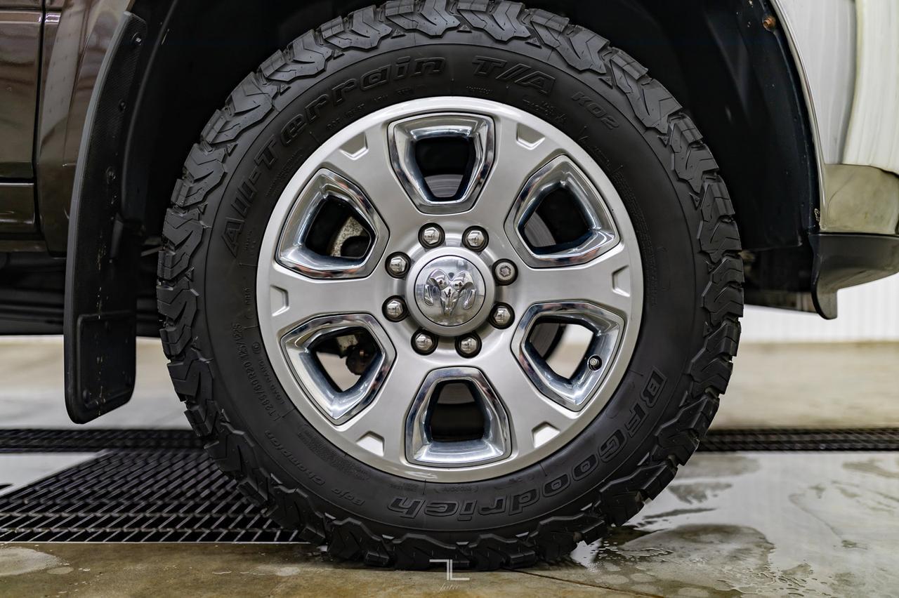 2017 Ram 2500 4x4 Crew Cab SLT Diesel Roof BCam Red Deer AB