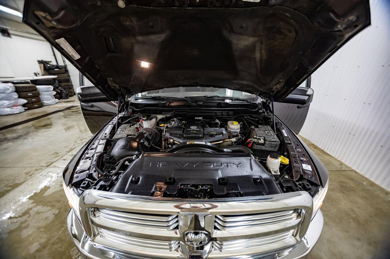 2017 Ram 2500 4x4 Crew Cab SLT Diesel Roof BCam Red Deer AB