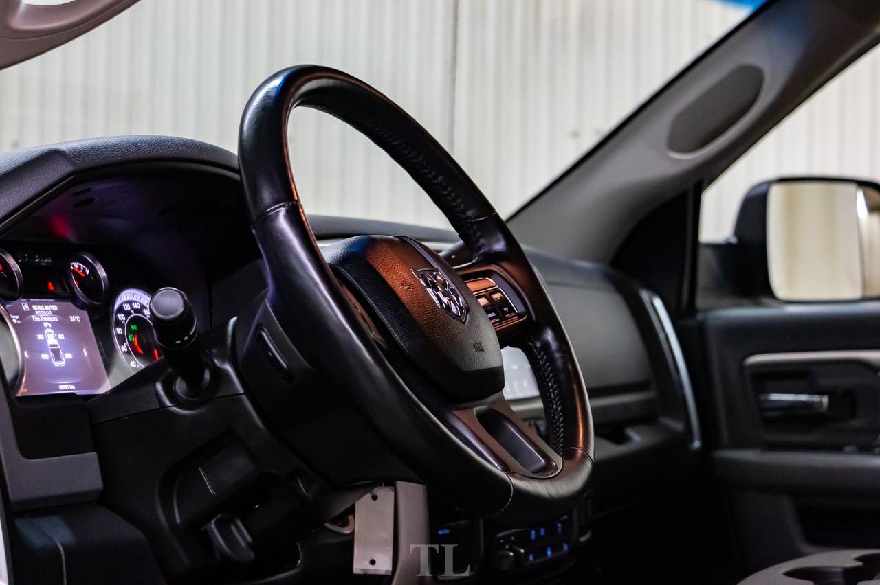 2017 Ram 2500 4x4 Crew Cab SLT HEMI BCam Red Deer AB