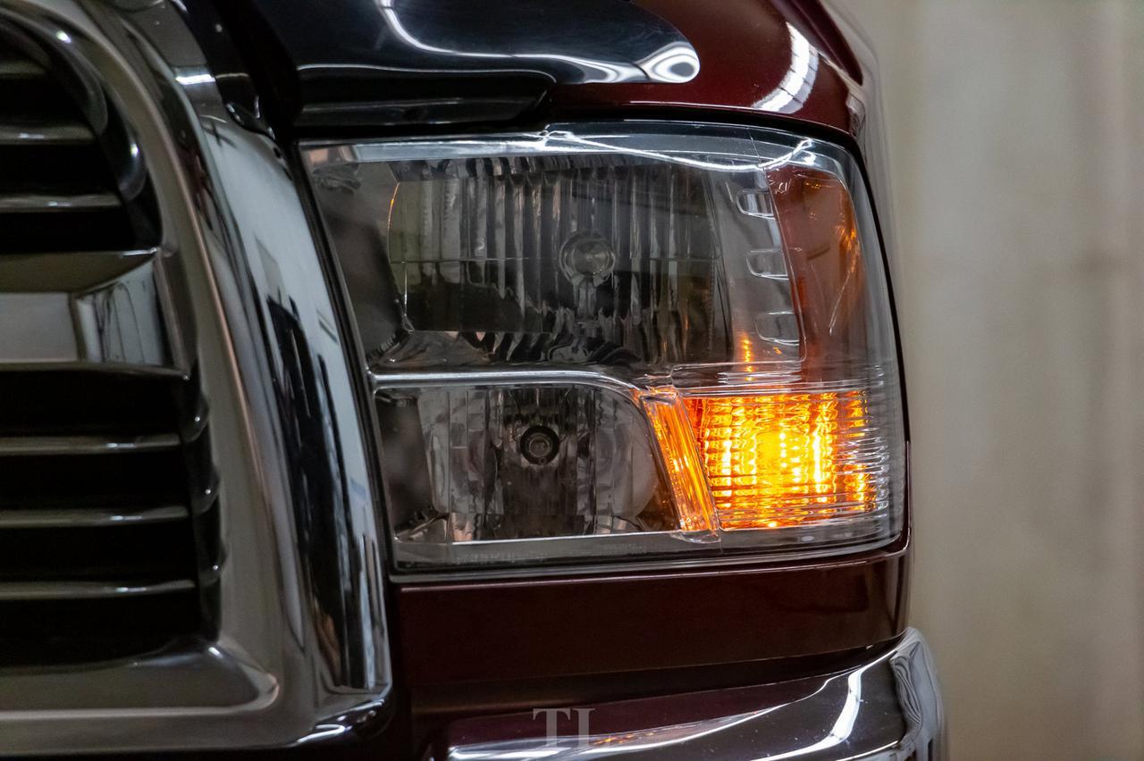 2017 Ram 2500 4x4 Crew Cab SLT HEMI BCam Red Deer AB