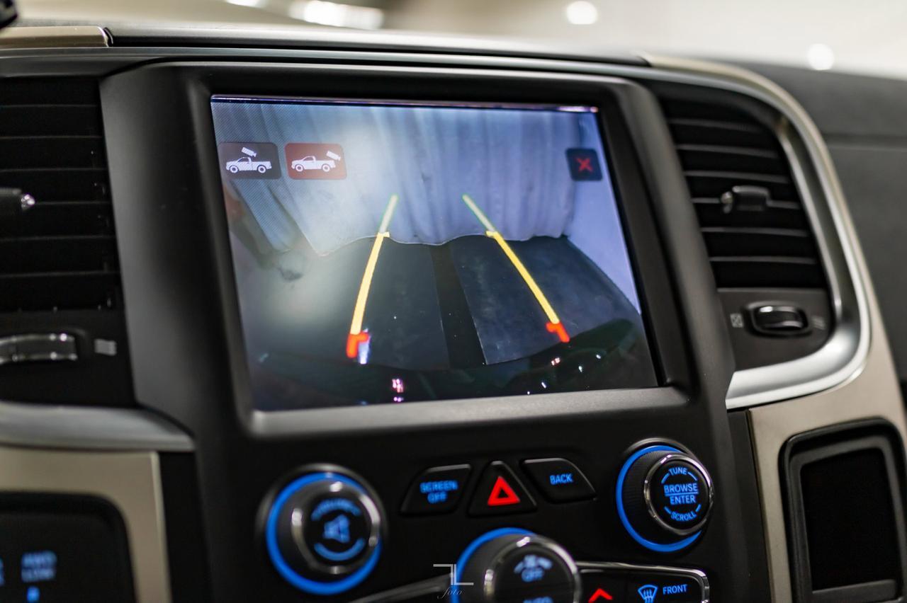 2017 Ram 2500 4x4 Crew Cab SLT HEMI Nav Roof BCam Red Deer AB