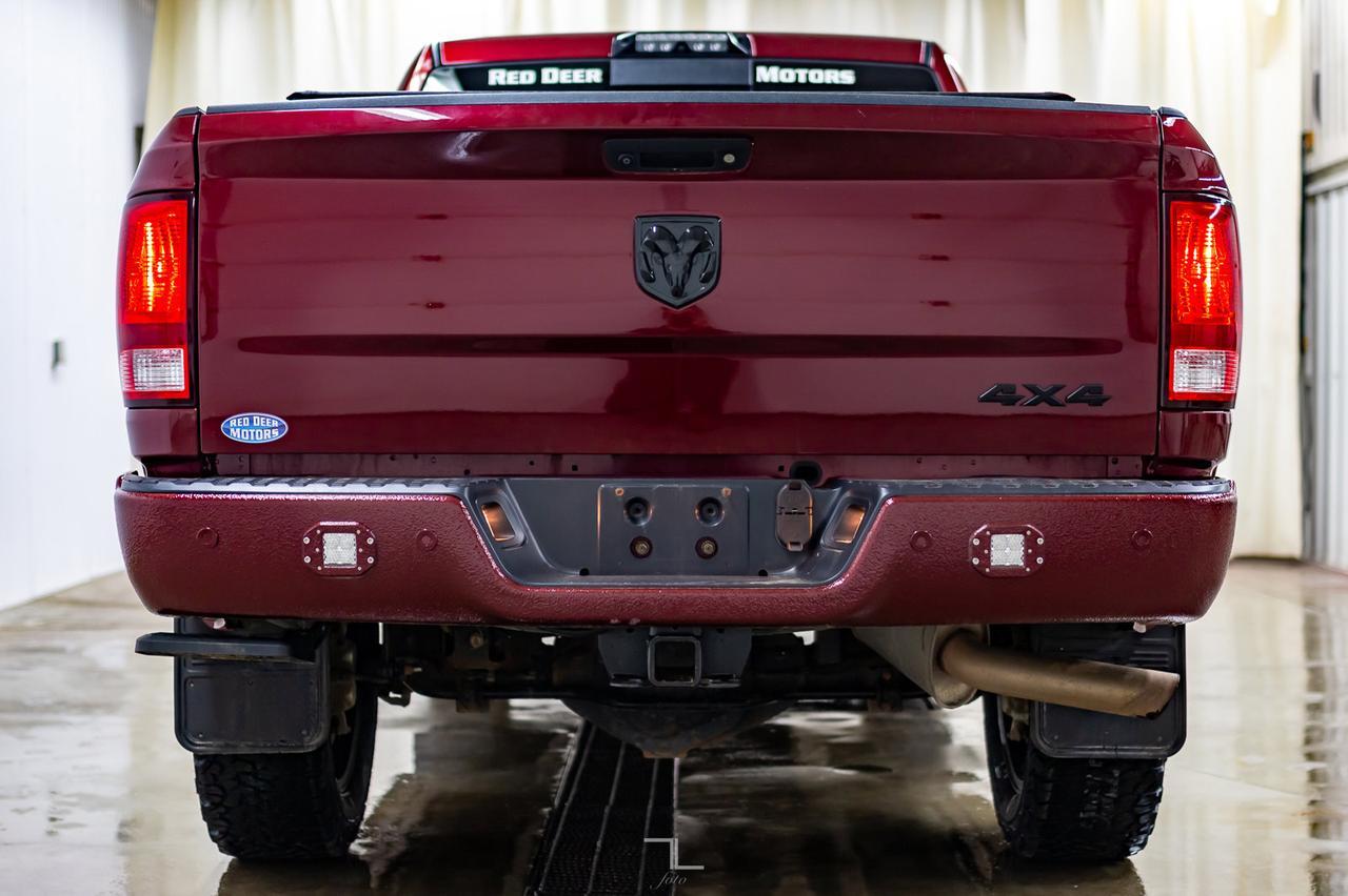 2017 Ram 2500 4x4 Crew Cab SLT HEMI Nav Roof BCam Red Deer AB