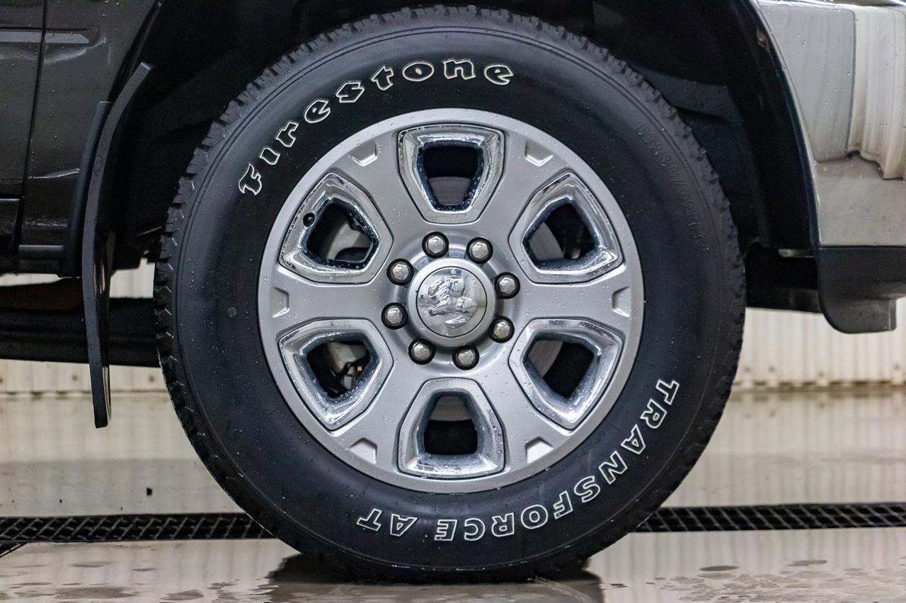 2017 Ram 2500 4x4 Crew Cab SLT LWB Nav Red Deer AB