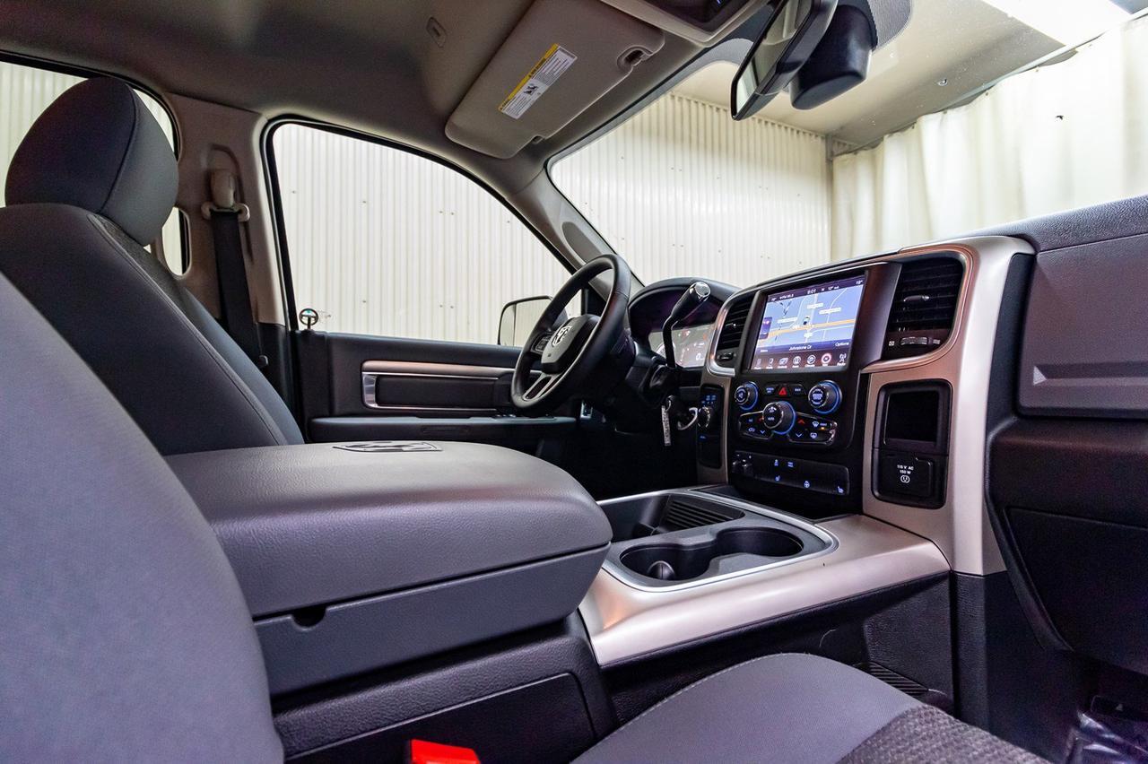 2017 Ram 2500 4x4 Crew Cab SLT LWB Nav Red Deer AB