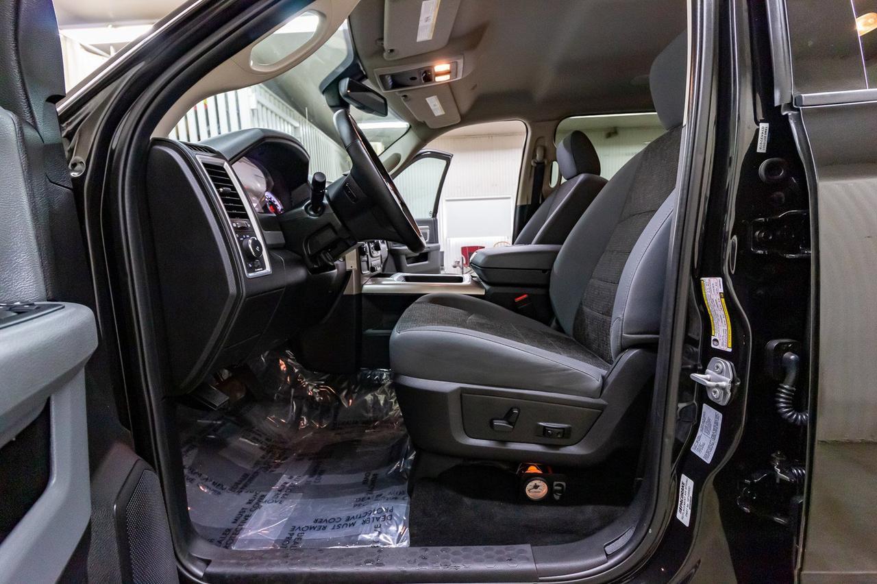 2017 Ram 2500 4x4 Crew Cab SLT LWB Nav Red Deer AB