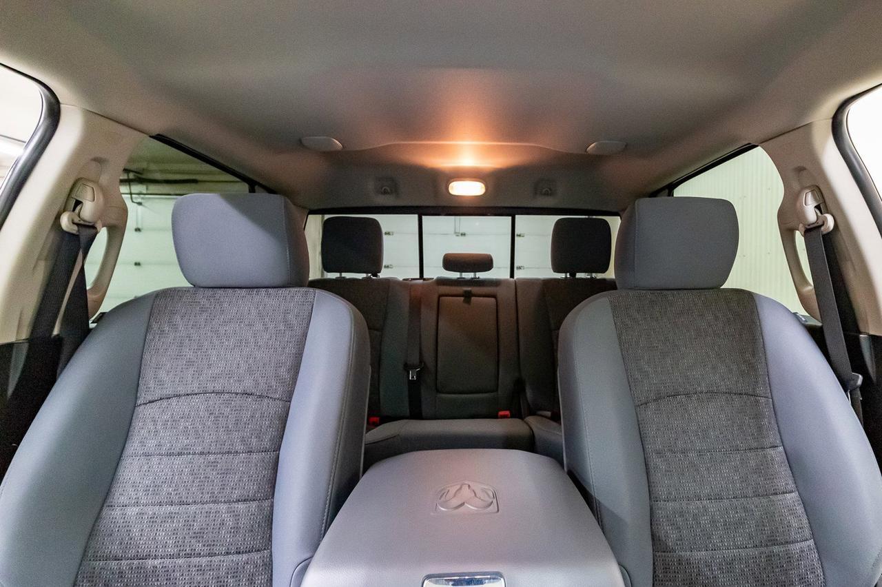 2017 Ram 2500 4x4 Crew Cab SLT LWB Nav Red Deer AB