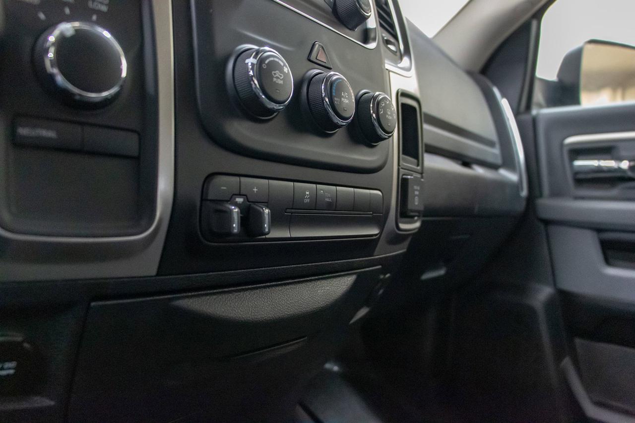 2017 Ram 2500 4x4 Crew Cab SLT Red Deer AB