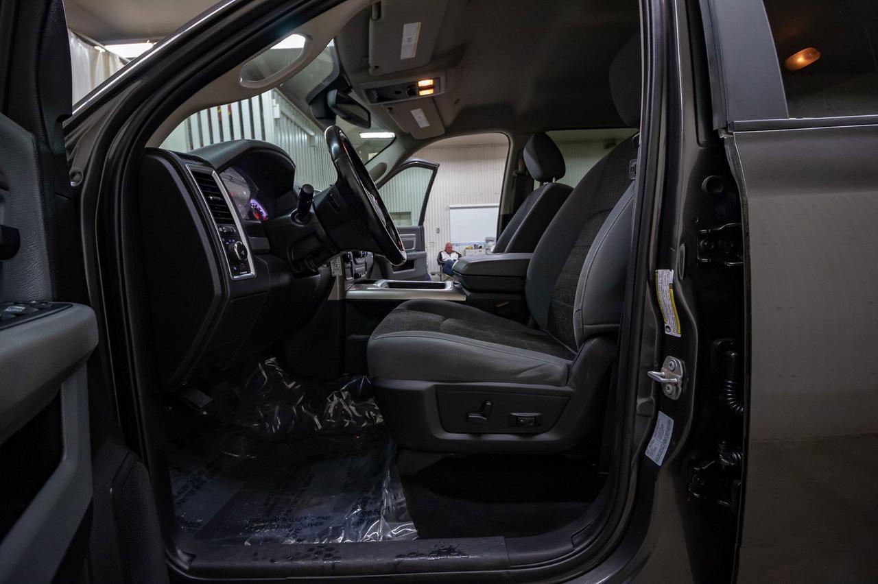 2017 Ram 2500 4x4 Crew Cab SXT BCam Red Deer AB