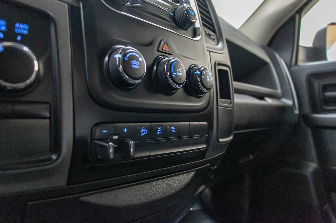 2017 Ram 2500 4x4 Crew Cab SXT Longbox Red Deer AB