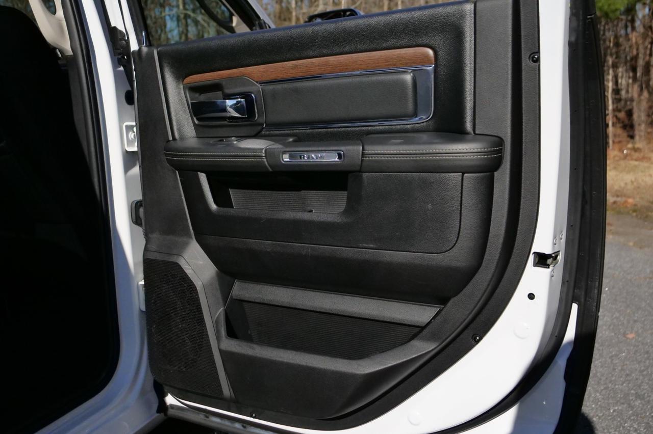 2017 Ram 2500 Laramie 4X4 / Turbo Diesel / Cooled Seats! Lincolnton NC