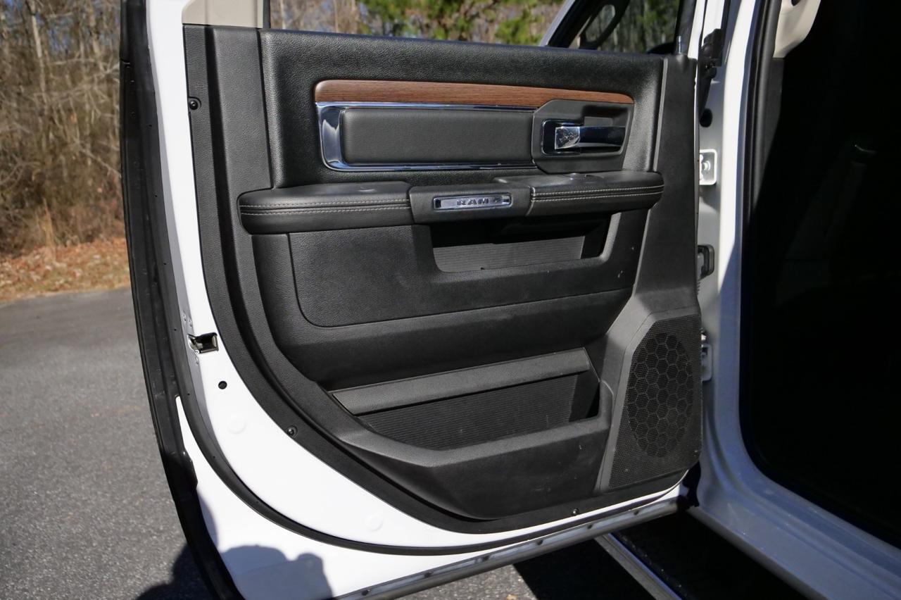 2017 Ram 2500 Laramie 4X4 / Turbo Diesel / Cooled Seats! Lincolnton NC