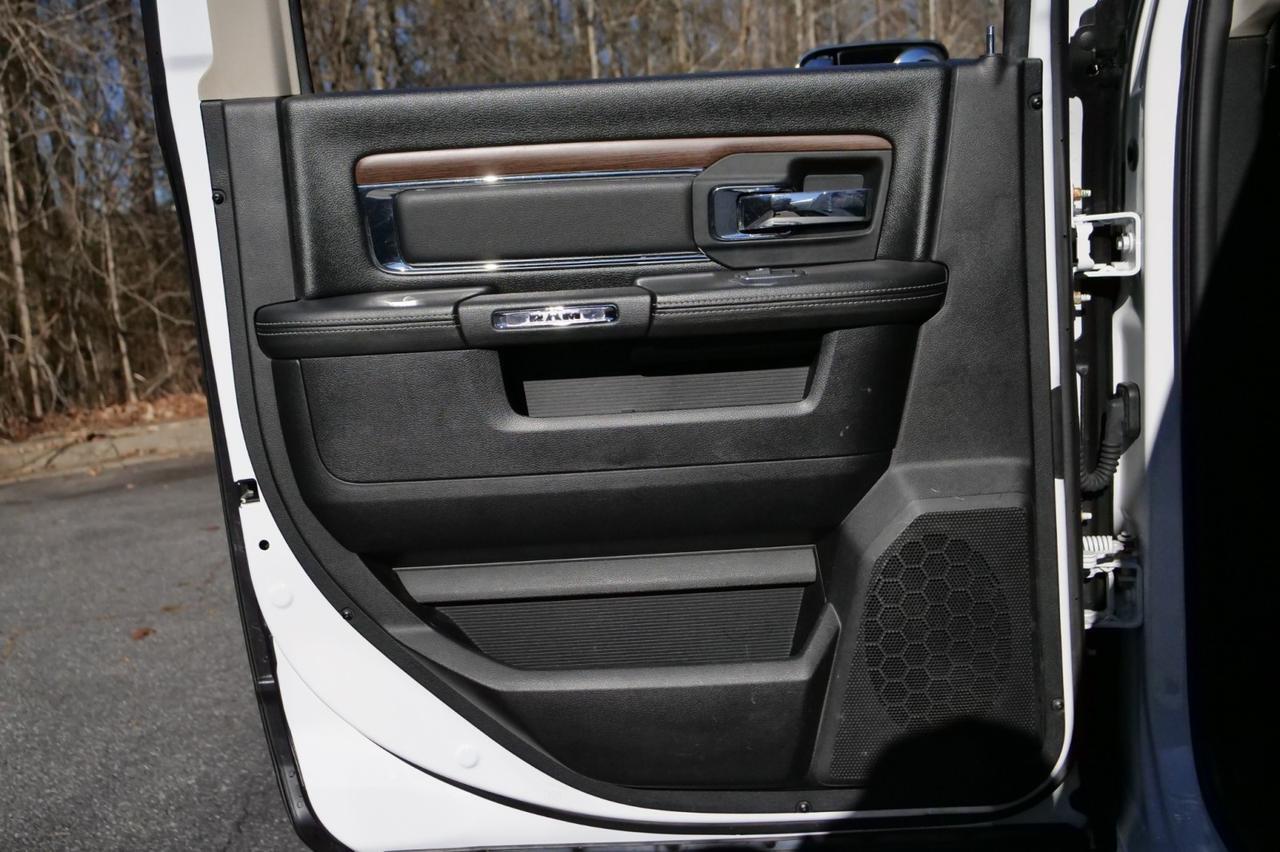 2017 Ram 2500 Laramie 4X4 / Turbo Diesel / Cooled Seats! Lincolnton NC