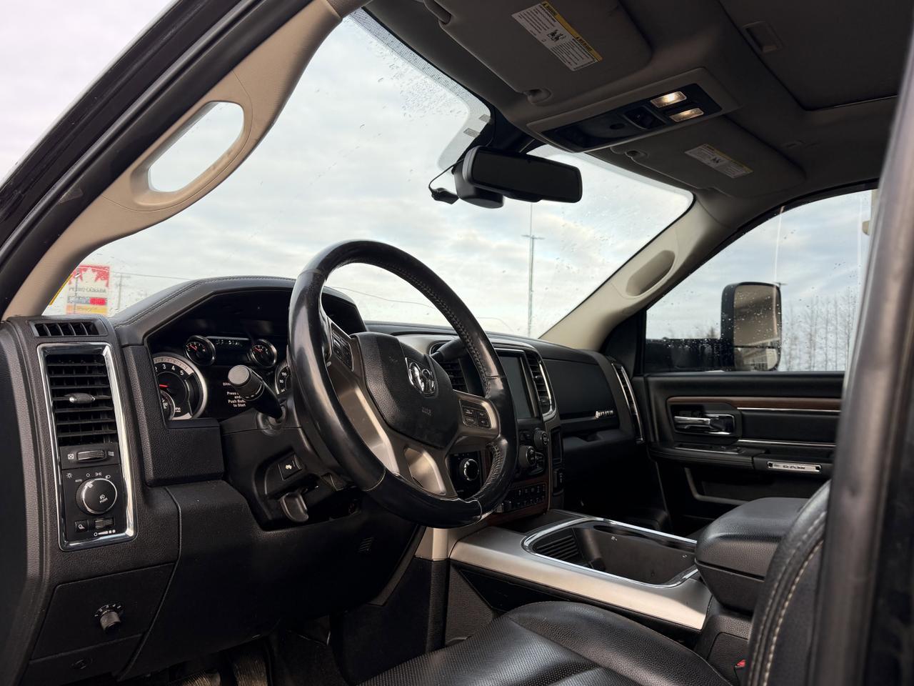 2017 Ram 2500 Laramie Crew Cab 4x4 | Cummins Diesel | Leather | Heated Vented Seats | NAV | Sunroof | Remote Start Redwater AB