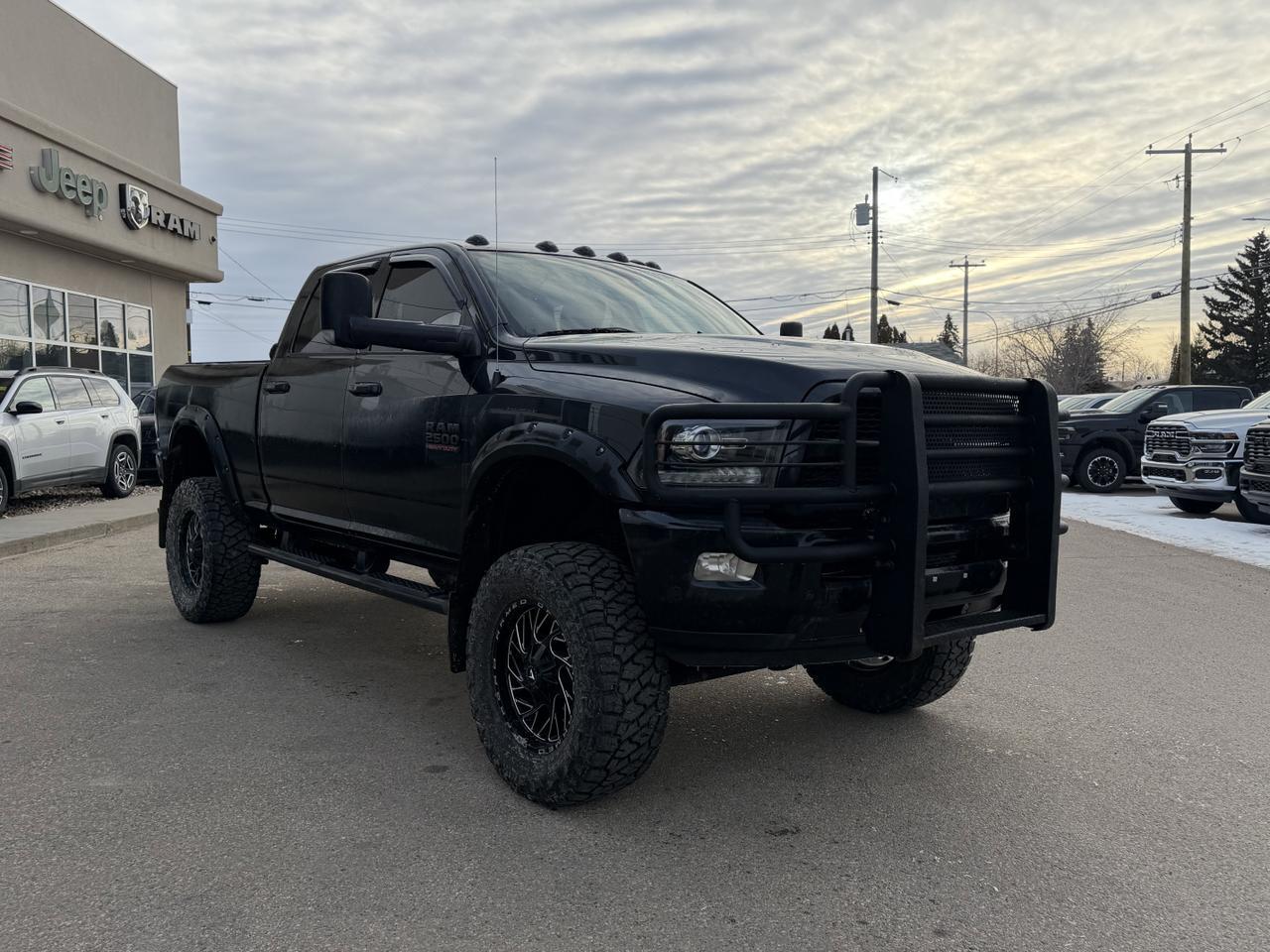 2017 Ram 2500 Laramie Crew Cab 4x4 | Cummins Diesel | Leather | Heated Vented Seats | NAV | Sunroof | Remote Start Redwater AB