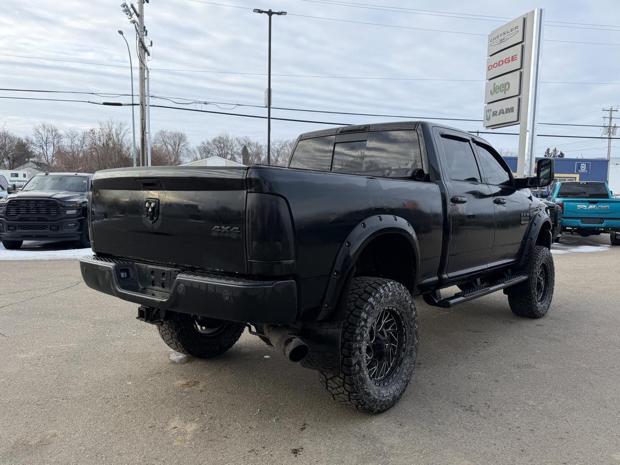 2017 Ram 2500 Laramie Crew Cab 4x4 | Cummins Diesel | Leather | Heated Vented Seats | NAV | Sunroof | Remote Start Redwater AB