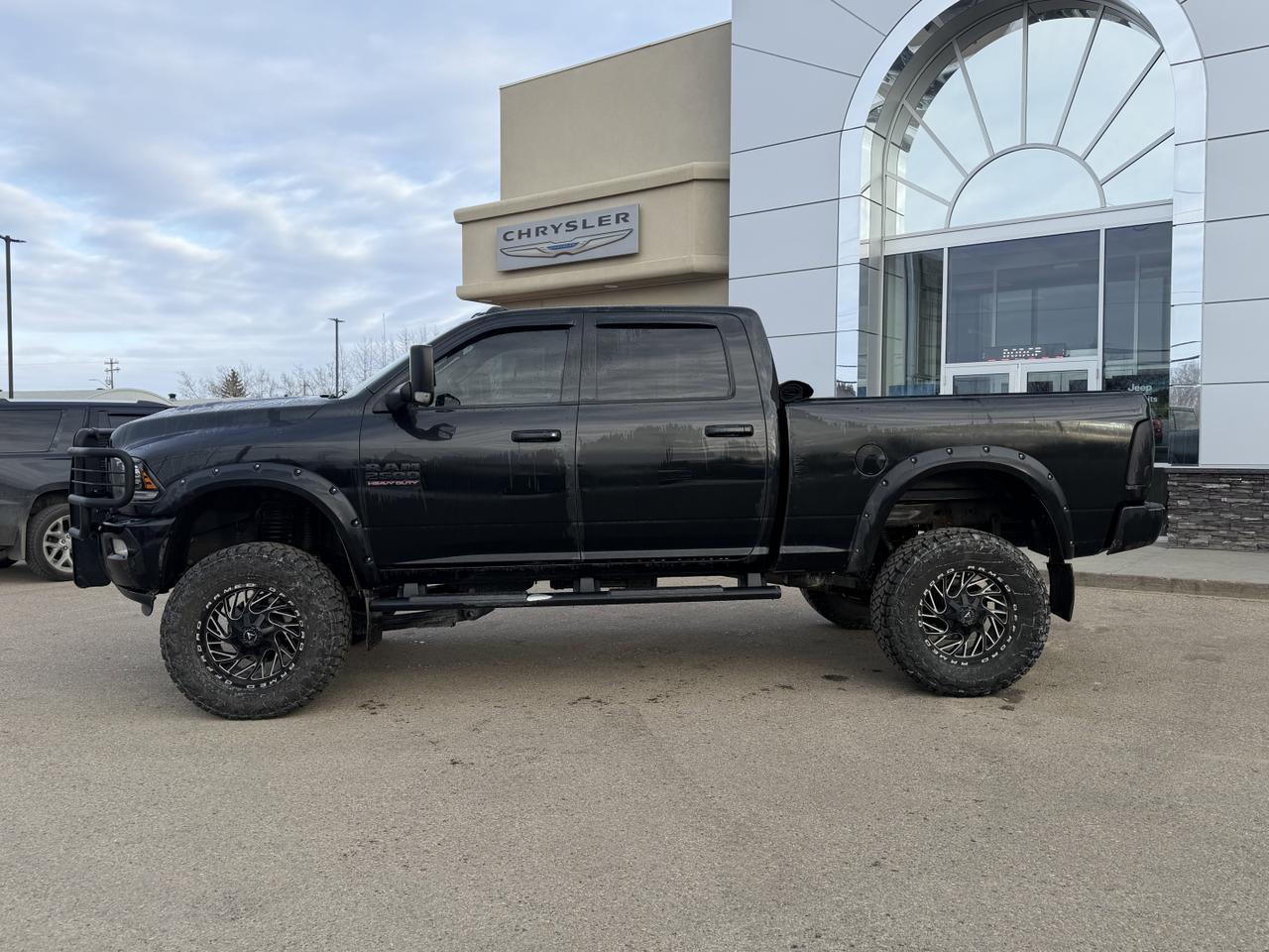 2017 Ram 2500 Laramie Crew Cab 4x4 | Cummins Diesel | Leather | Heated Vented Seats | NAV | Sunroof | Remote Start Redwater AB