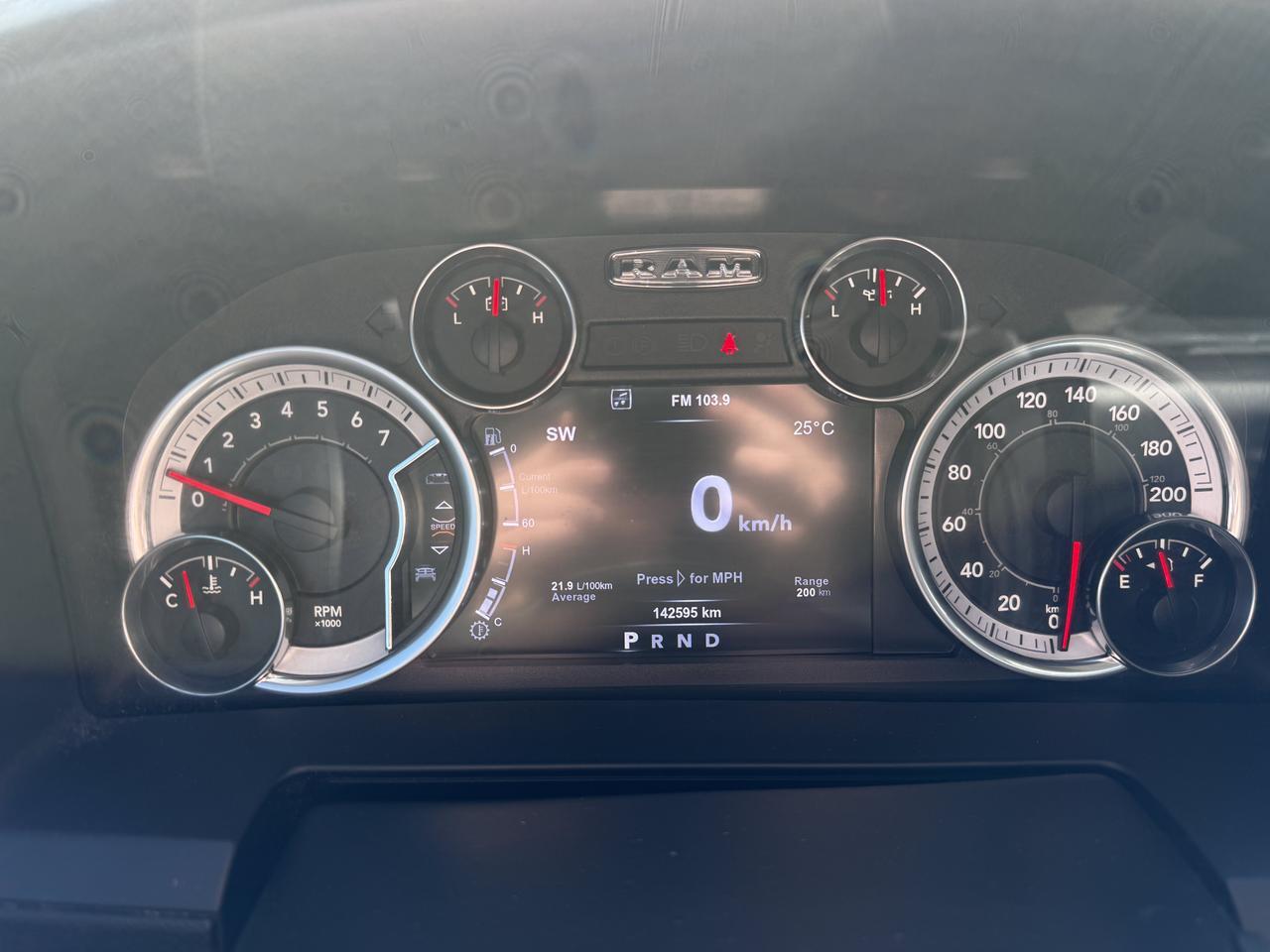 2017 Ram 2500 Laramie Crew Cab 4x4 | HEMI V8 | Sport Appearance | 20IN Black Wheels | Heated Vented Leather | NAV Redwater AB