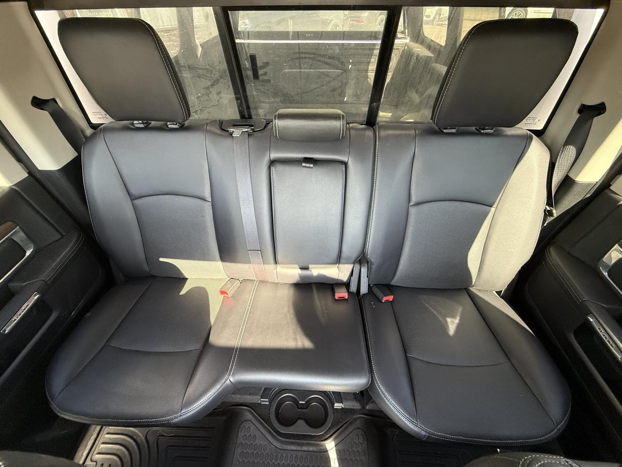 2017 Ram 2500 Laramie Crew Cab 4x4 | HEMI V8 | Sport Appearance | 20IN Black Wheels | Heated Vented Leather | NAV Redwater AB