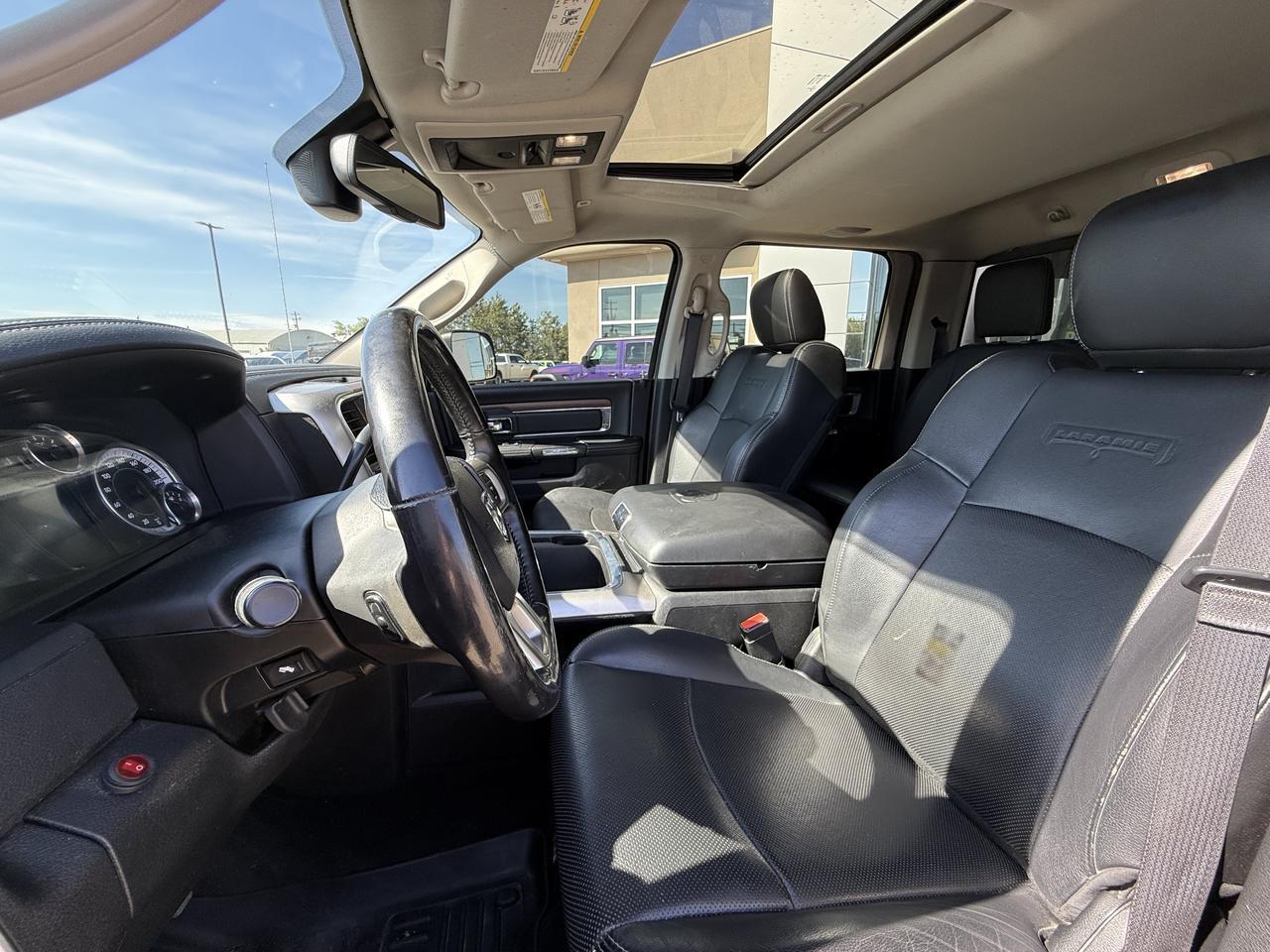 2017 Ram 2500 Laramie Crew Cab 4x4 | HEMI V8 | Sport Appearance | 20IN Black Wheels | Heated Vented Leather | NAV Redwater AB