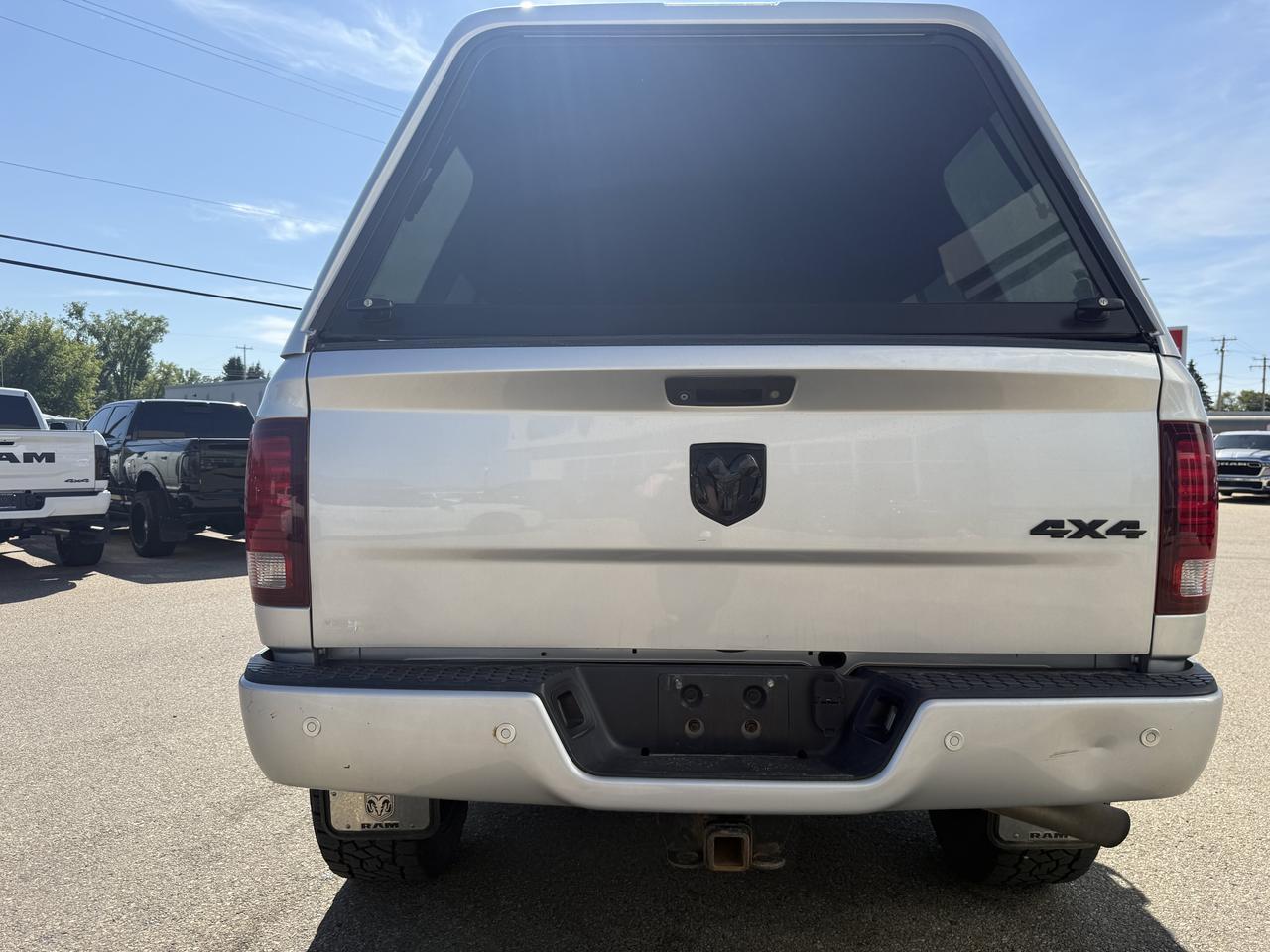 2017 Ram 2500 Laramie Crew Cab 4x4 | HEMI V8 | Sport Appearance | 20IN Black Wheels | Heated Vented Leather | NAV Redwater AB