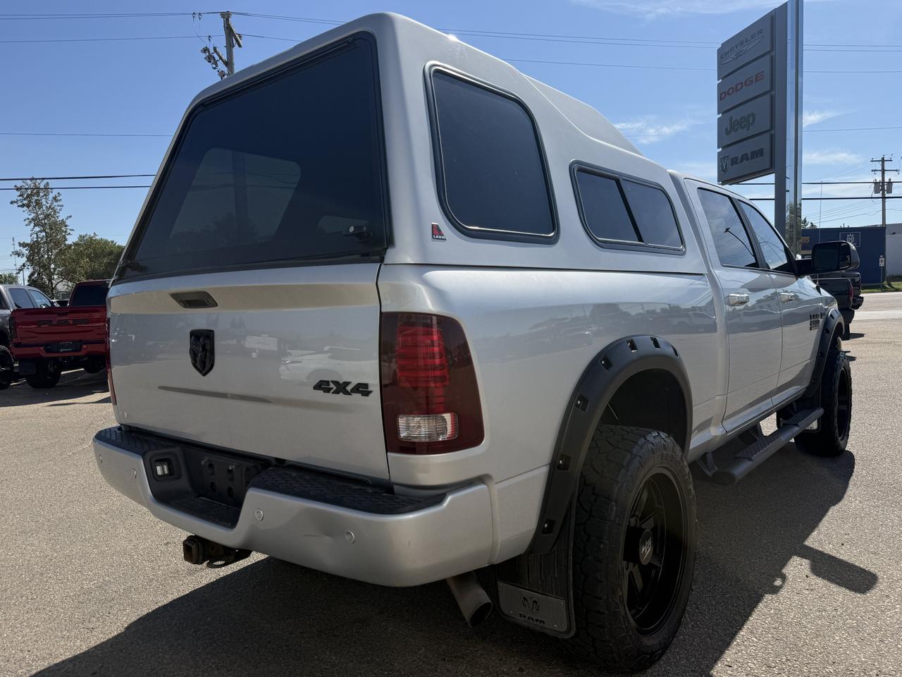 2017 Ram 2500 Laramie Crew Cab 4x4 | HEMI V8 | Sport Appearance | 20IN Black Wheels | Heated Vented Leather | NAV Redwater AB