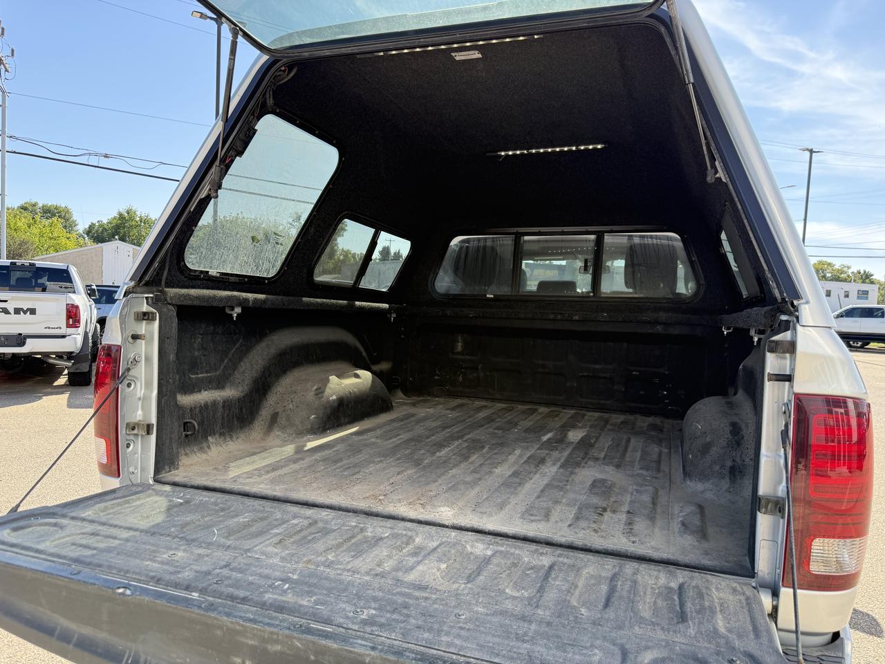 2017 Ram 2500 Laramie Crew Cab 4x4 | HEMI V8 | Sport Appearance | 20IN Black Wheels | Heated Vented Leather | NAV Redwater AB